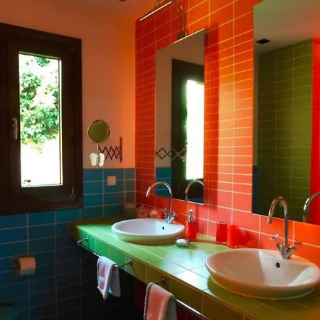 Ayianapa House Aspri *